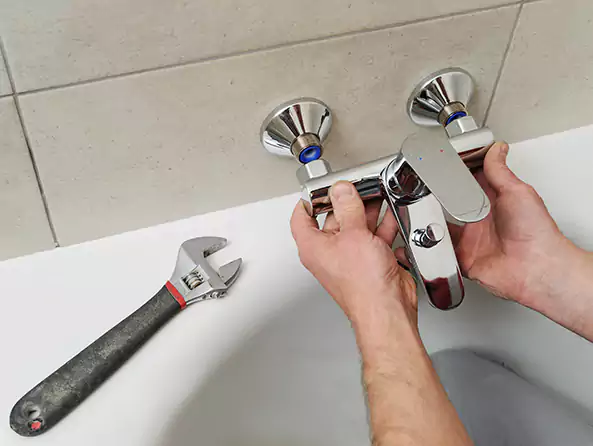 Why Choose Roswell Plumbing Pros for Bathtub Faucet Replacement in Roswell, GA?